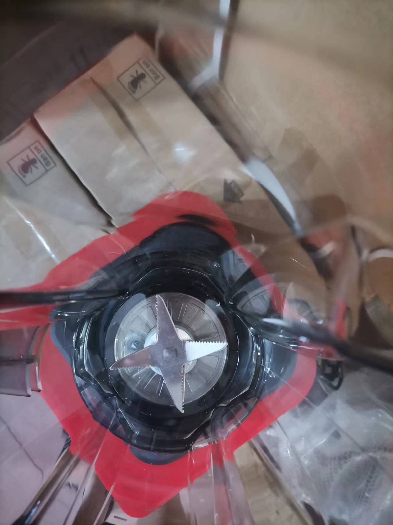LE BLENDER ULTRA PUISSANT QUI TRANSFORME VOS PRÉPARATIONS EN QUELQUES SECONDES !